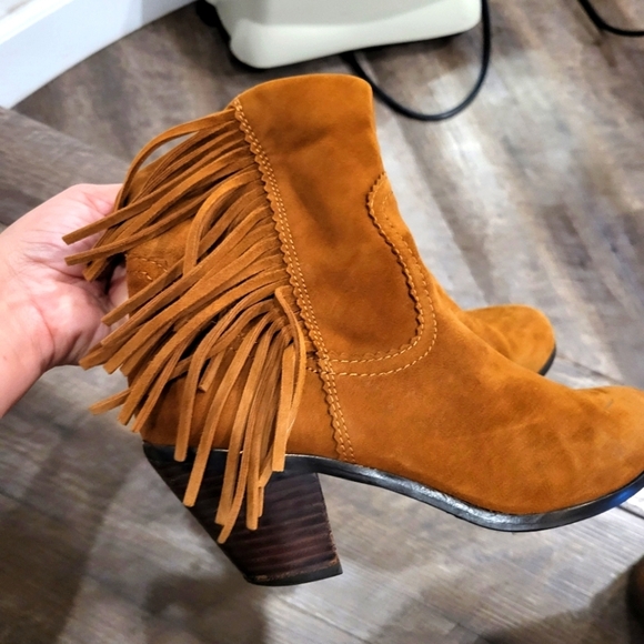 Sam Edelman Louie Fringe Suede Bootie size 7.5 - Picture 1 of 10